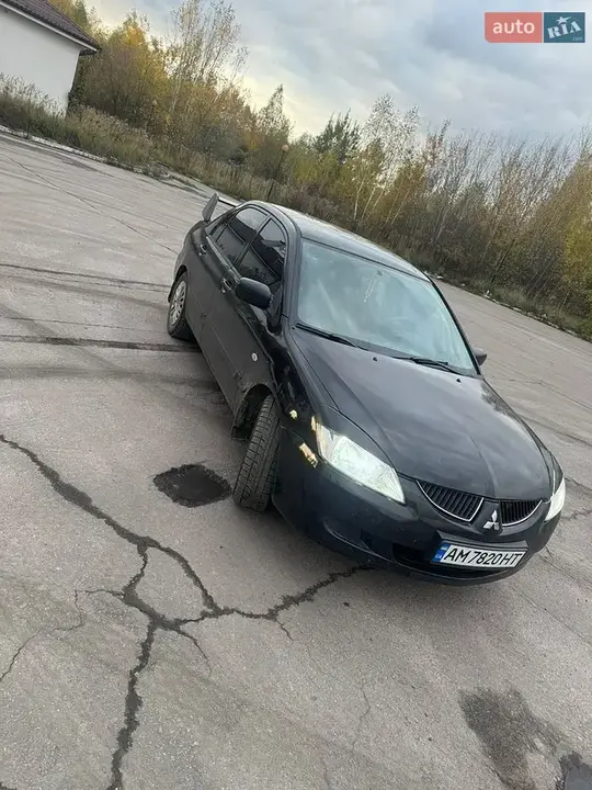 Mitsubishi Lancer 2005 photo 2