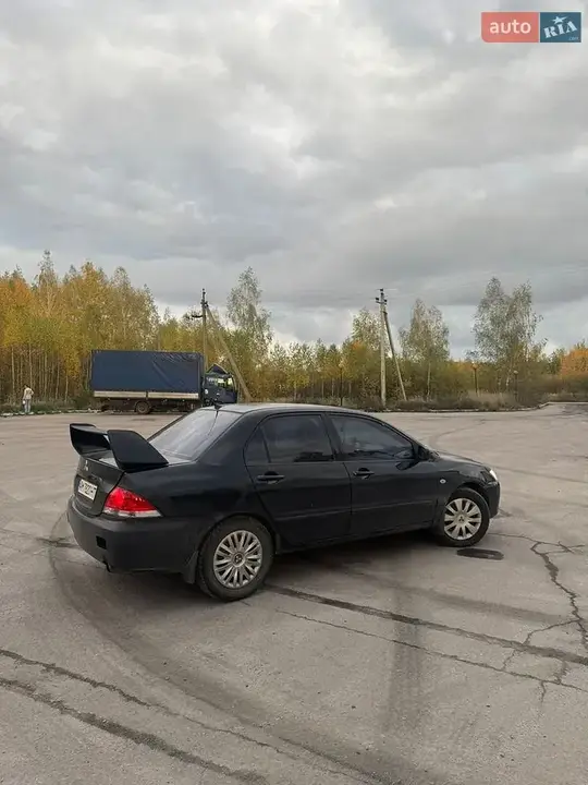 Mitsubishi Lancer 2005 photo 3