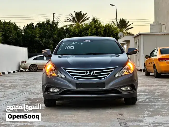 Hyundai Sonata 2012 photo 2