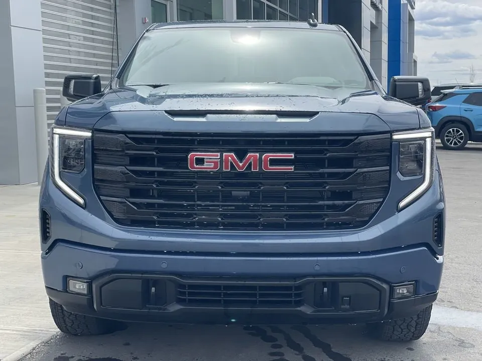 GMC Sierra 1500 2026 photo 2