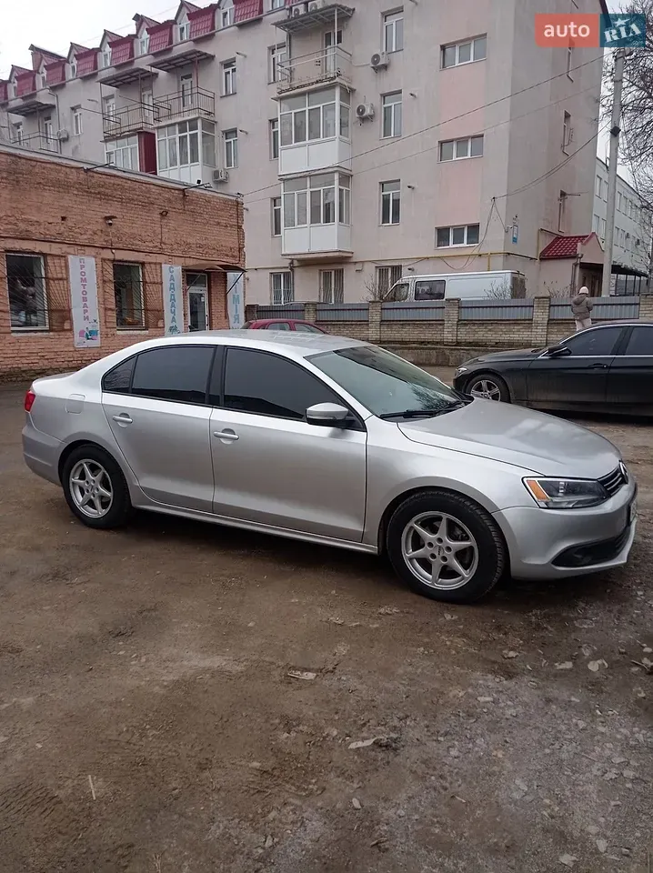 Volkswagen Jetta 2013 photo 3