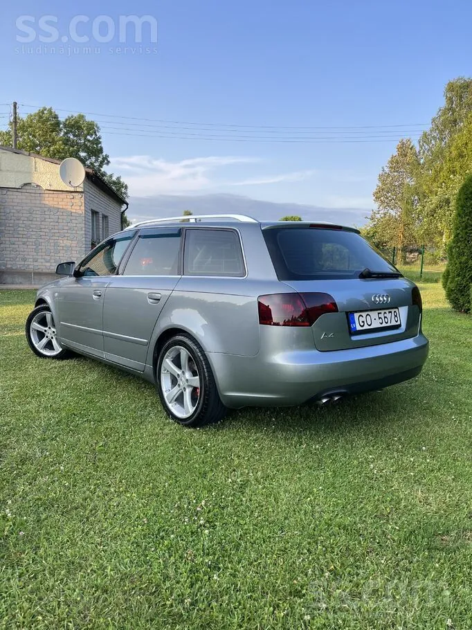 Audi A4 2005 photo 2