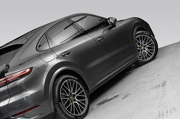 Porsche Cayenne Coupe 2022 photo 4