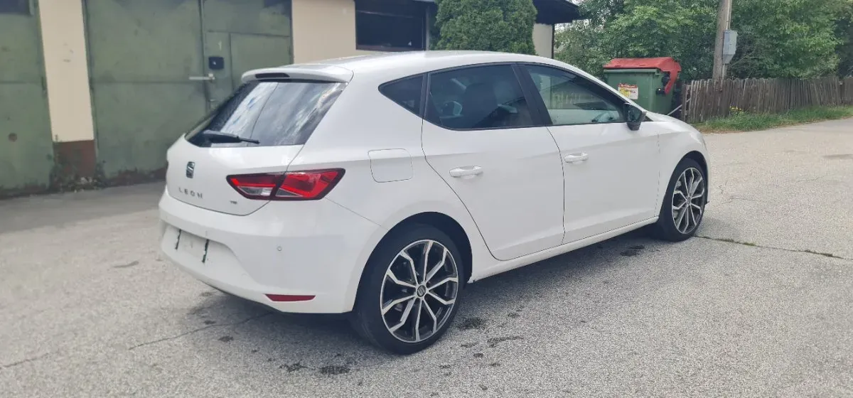 Seat Leon 2013 photo 3