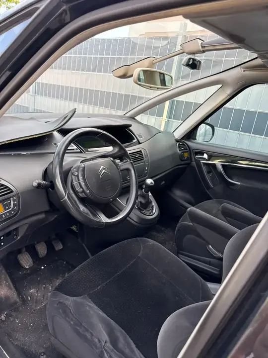 Citroen C4 2008 photo 3