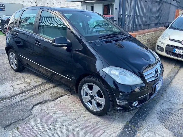 Mercedes-Benz A 2011 photo 3