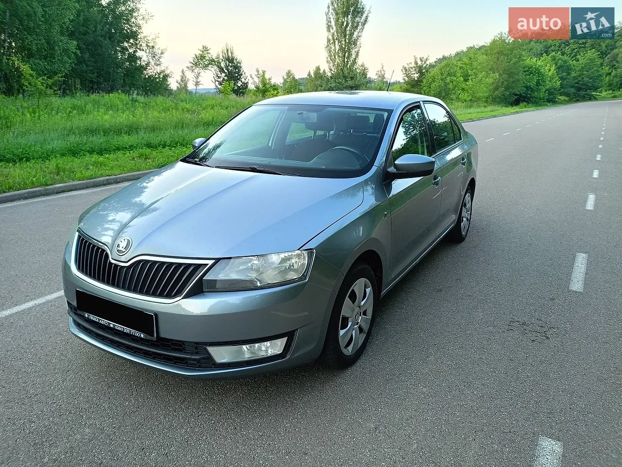 Skoda Rapid 2013 photo 4