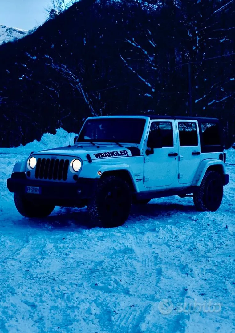 Jeep Wrangler 2013 photo 2