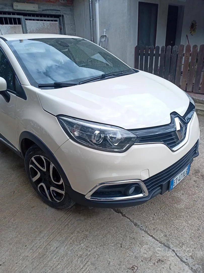 Renault Captur 2014 photo 2