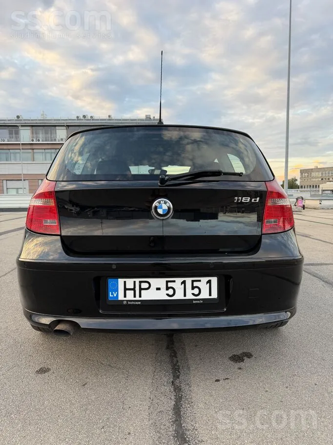BMW 1 Series 2008 photo 3
