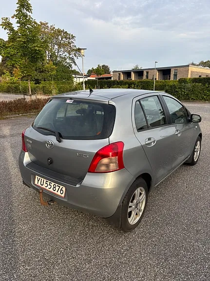 Toyota Yaris 2007 photo 3