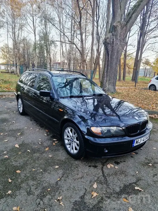 BMW 320
