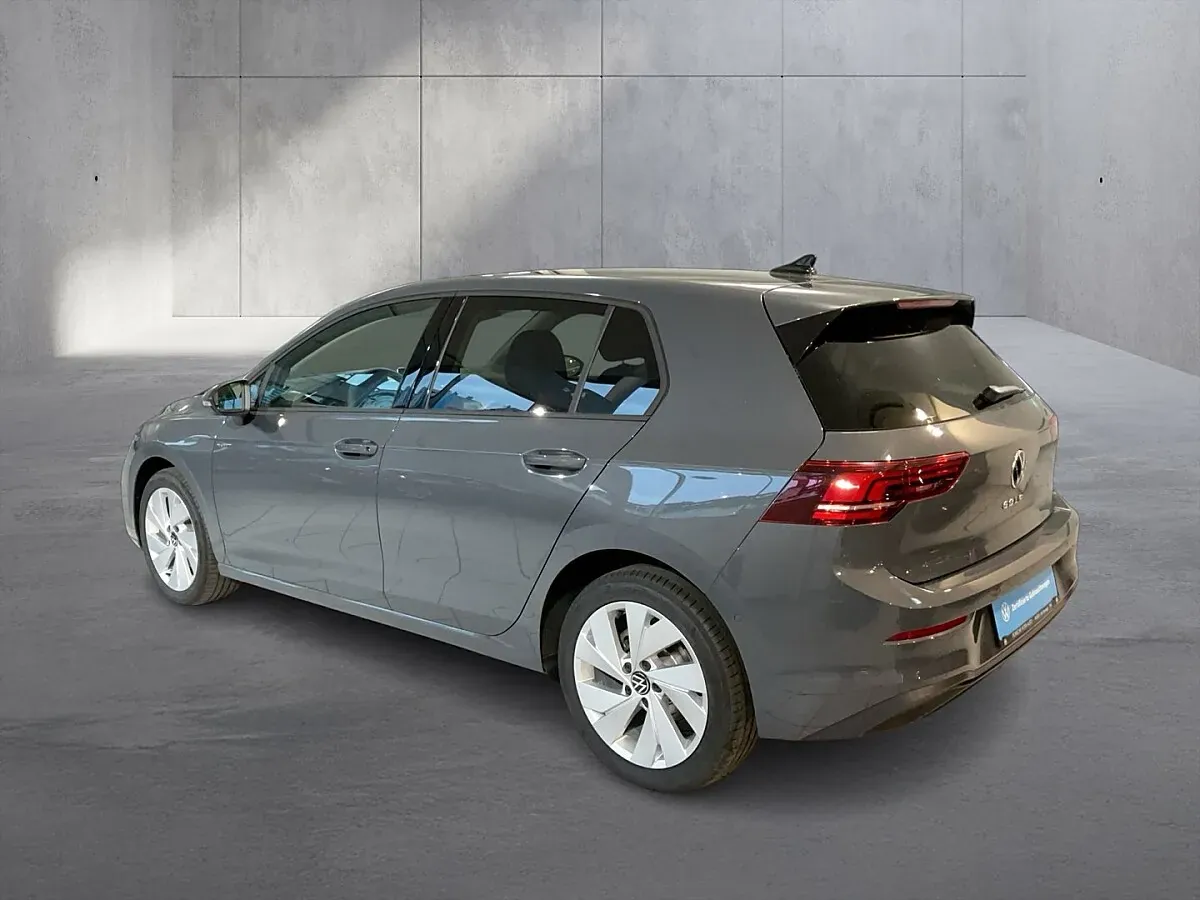 Volkswagen Golf 2026 photo 3
