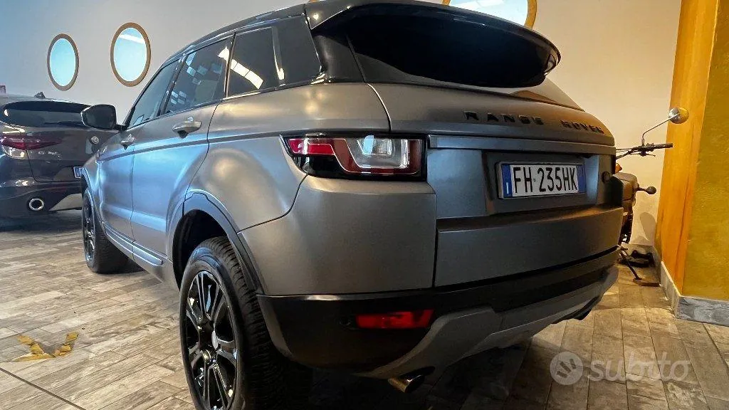 Land Rover Range Rover Evoque 2017 photo 4