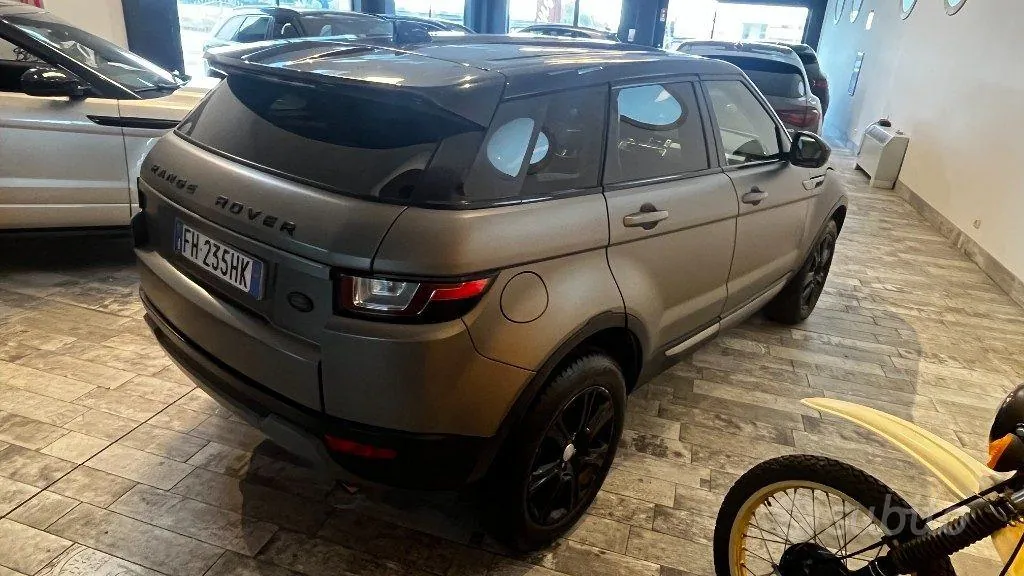 Land Rover Range Rover Evoque 2017 photo 5