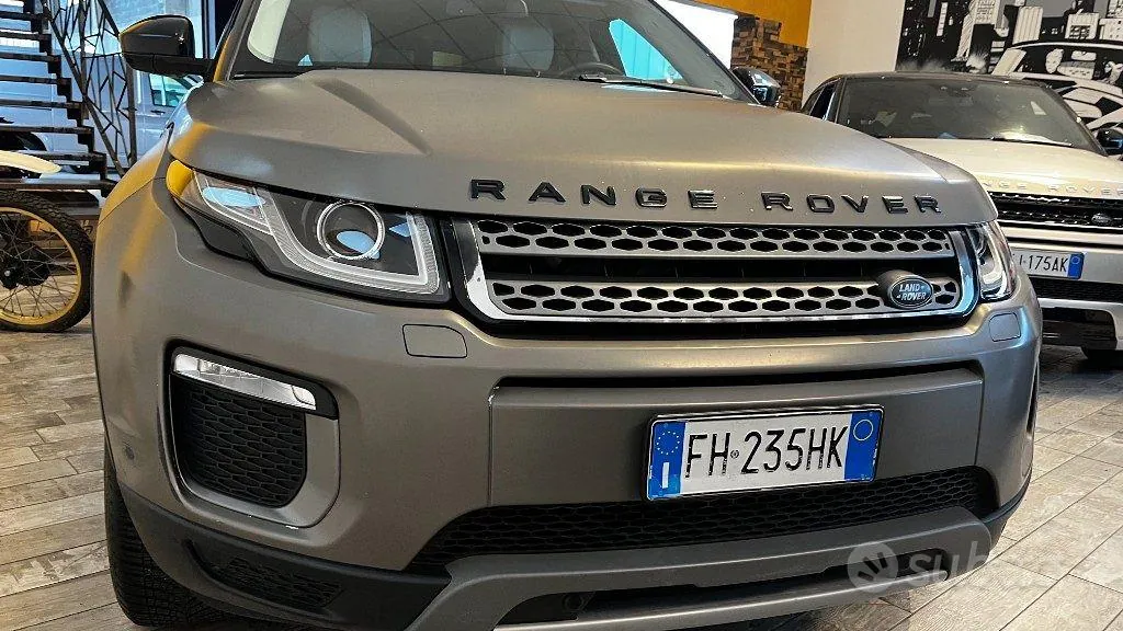 Land Rover Range Rover Evoque 2017 photo 2