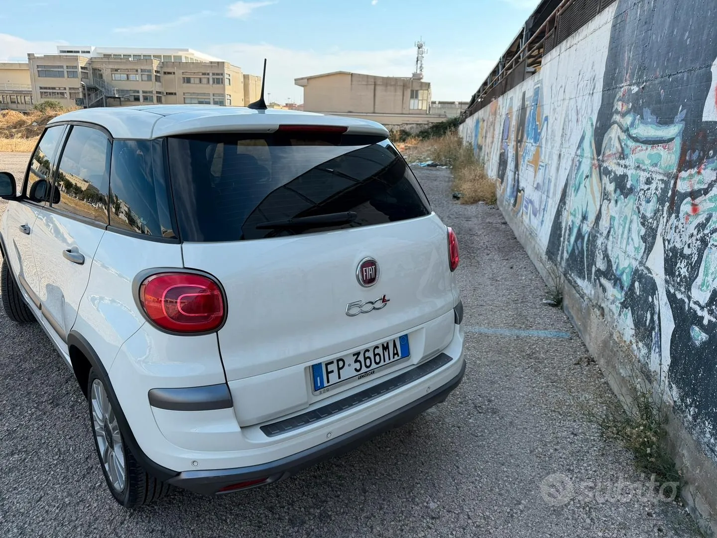 Fiat 500L Cross 2018 photo 2