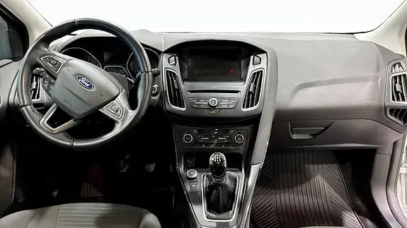 Ford Focus 2018 photo 4