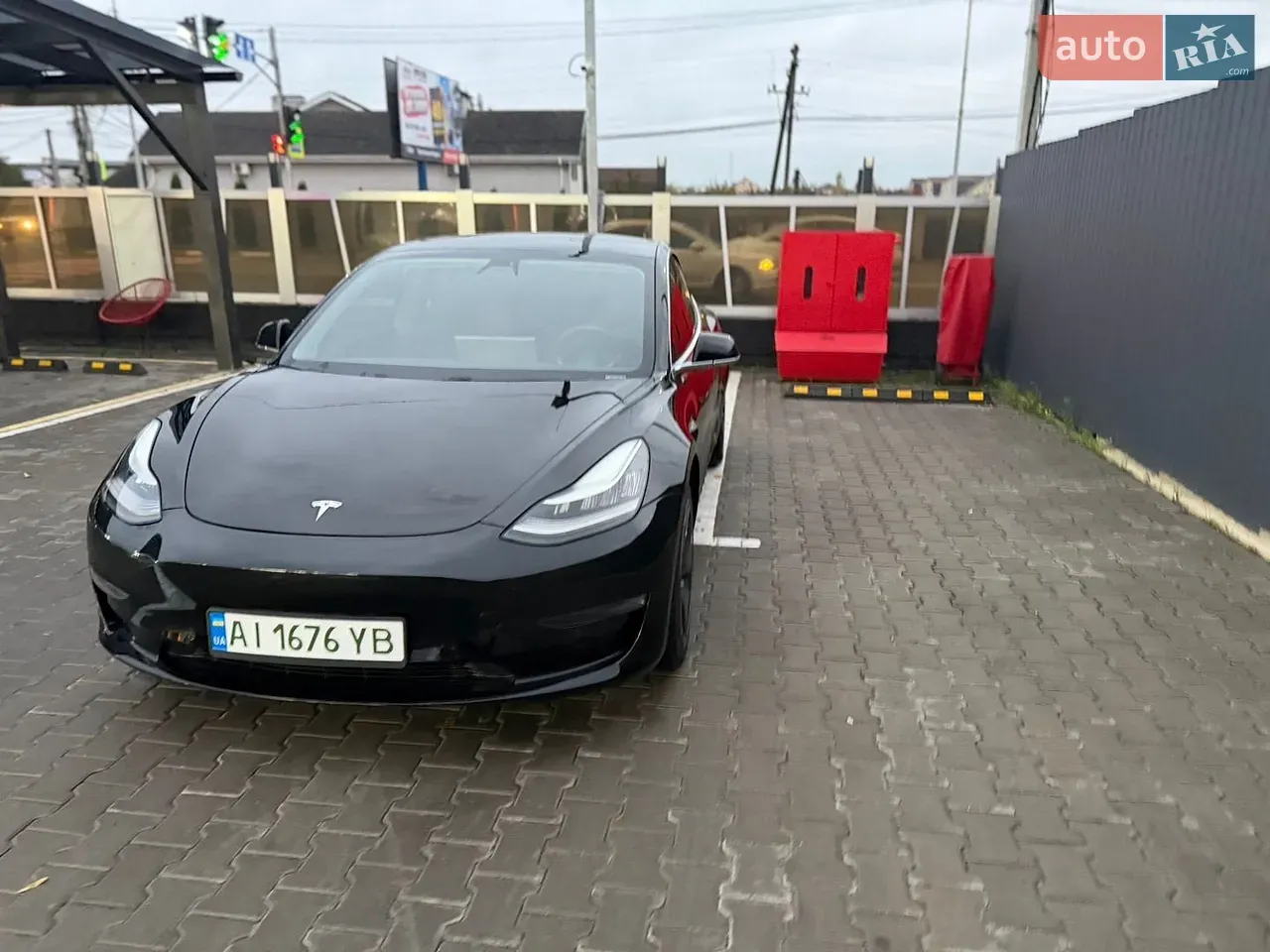 Tesla Model 3 2020 photo 3