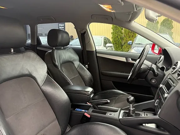 Audi A3 2010 photo 5
