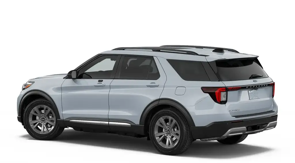 Ford Explorer 2026 photo 3