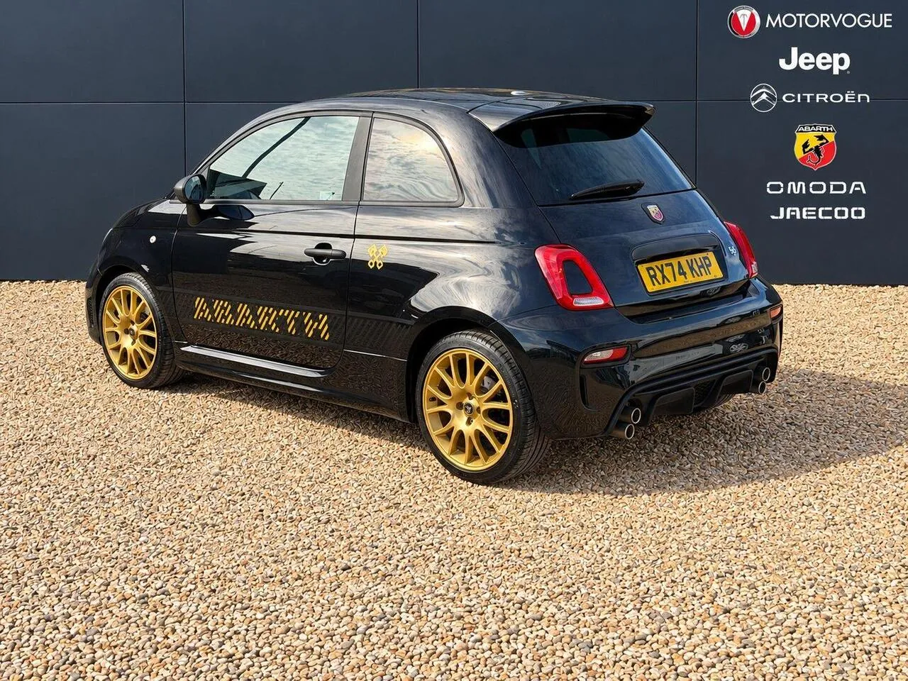 Abarth 695 2024 photo 4