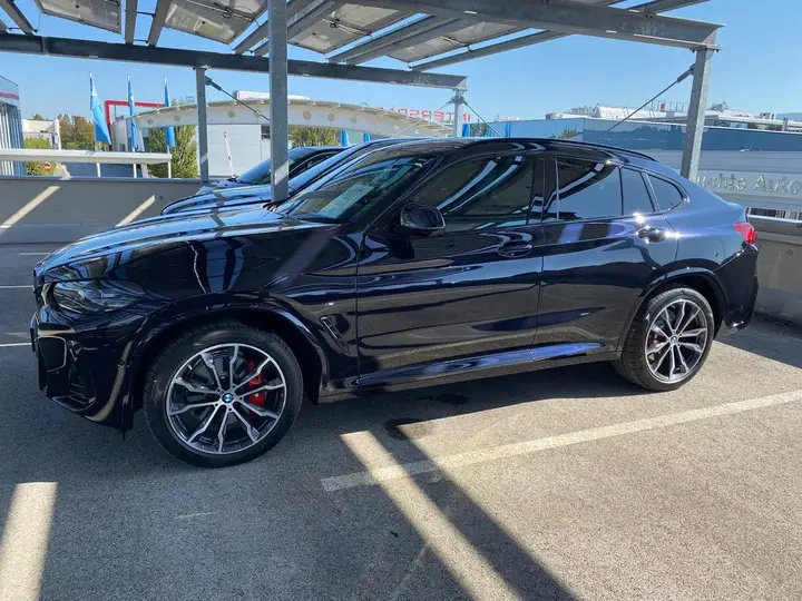 BMW X4 2023 photo 2