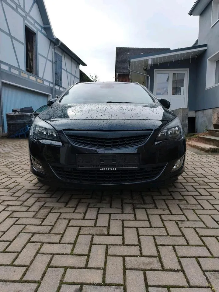 Opel Astra J