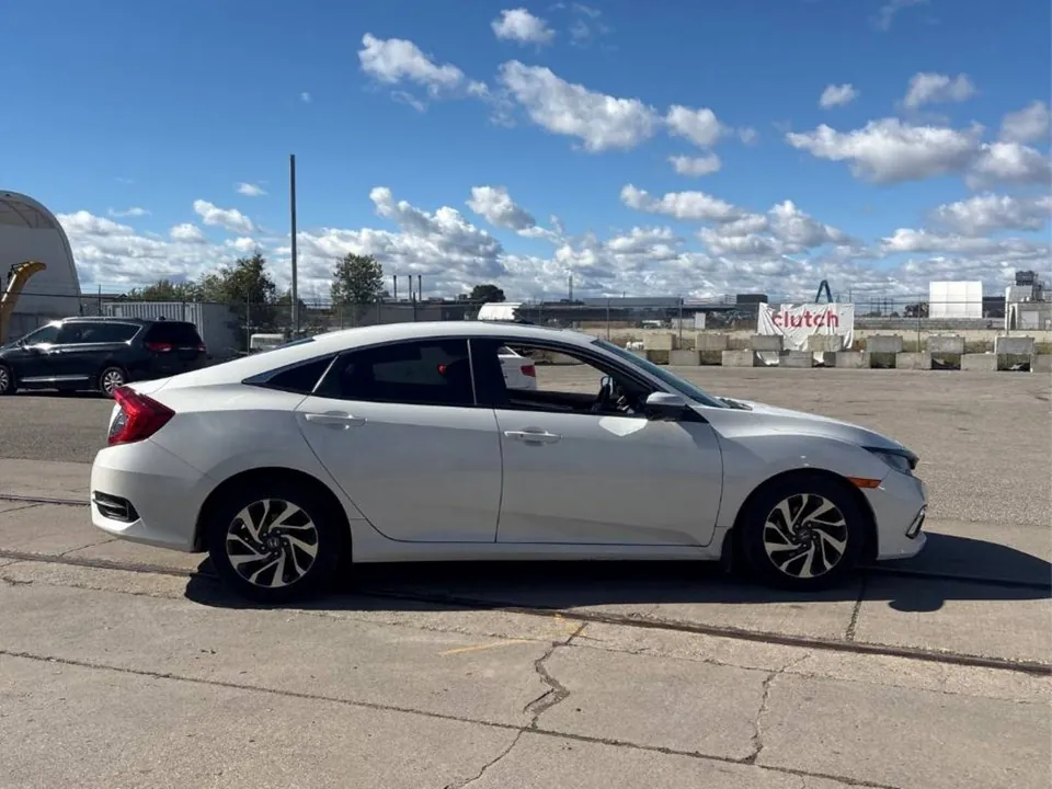 Honda Civic 2020 photo 4