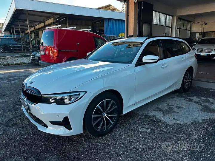 BMW 320 2022 photo 3