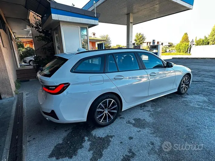 BMW 320 2022 photo 5