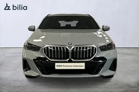 BMW 530E 2026 photo 5