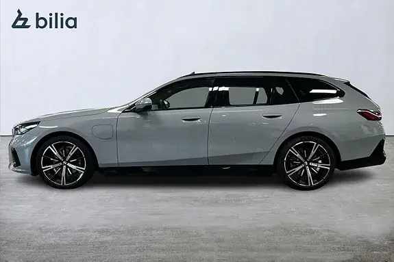 BMW 530E 2026 photo 3