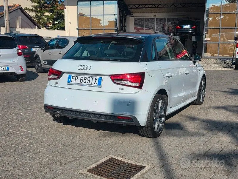 Audi A1 2018 photo 4