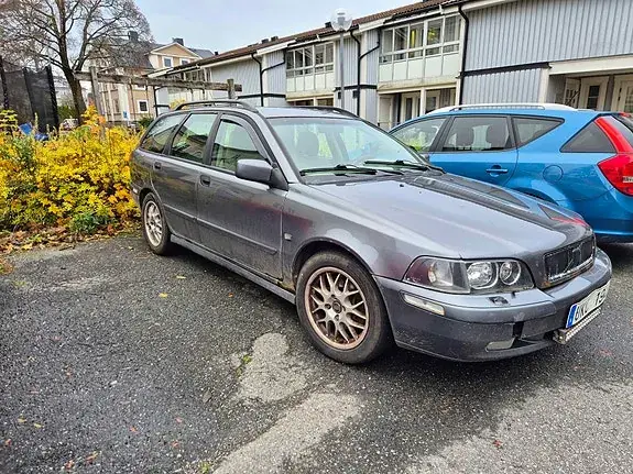 Volvo V40 2004 photo 3