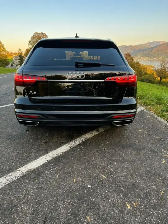 Audi A4 Avant 2022 photo 2