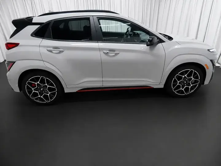 Hyundai Kona 2022 photo 2