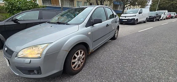 Ford Focus 2005 photo 2