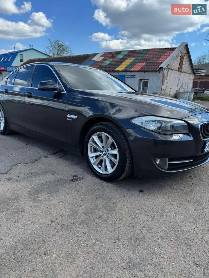BMW 5 Series 2012 photo 5