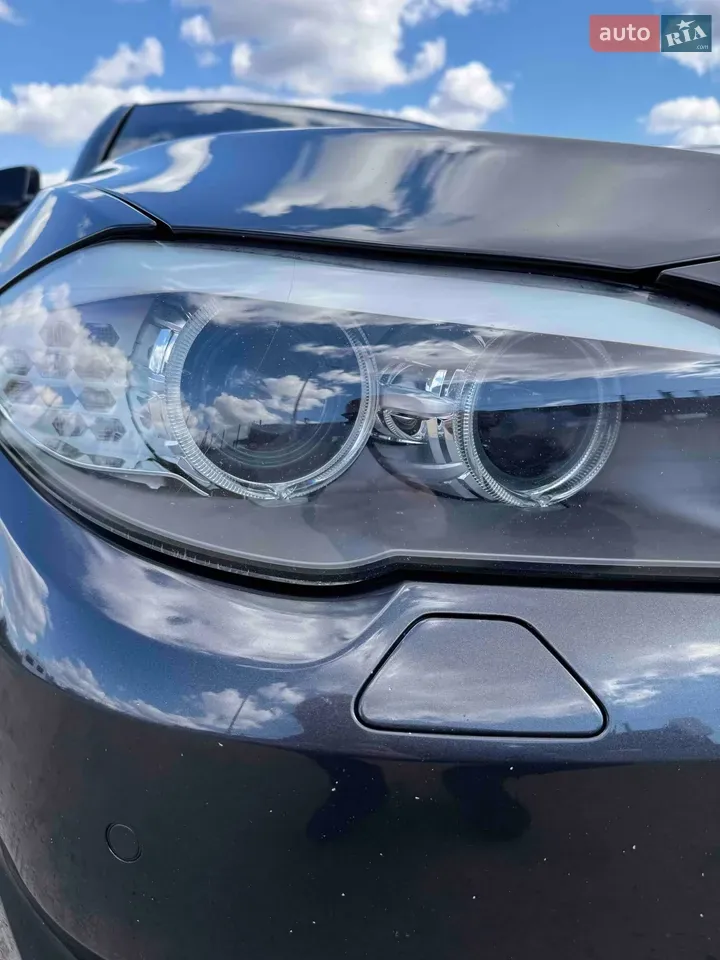 BMW 5 Series 2012 photo 4