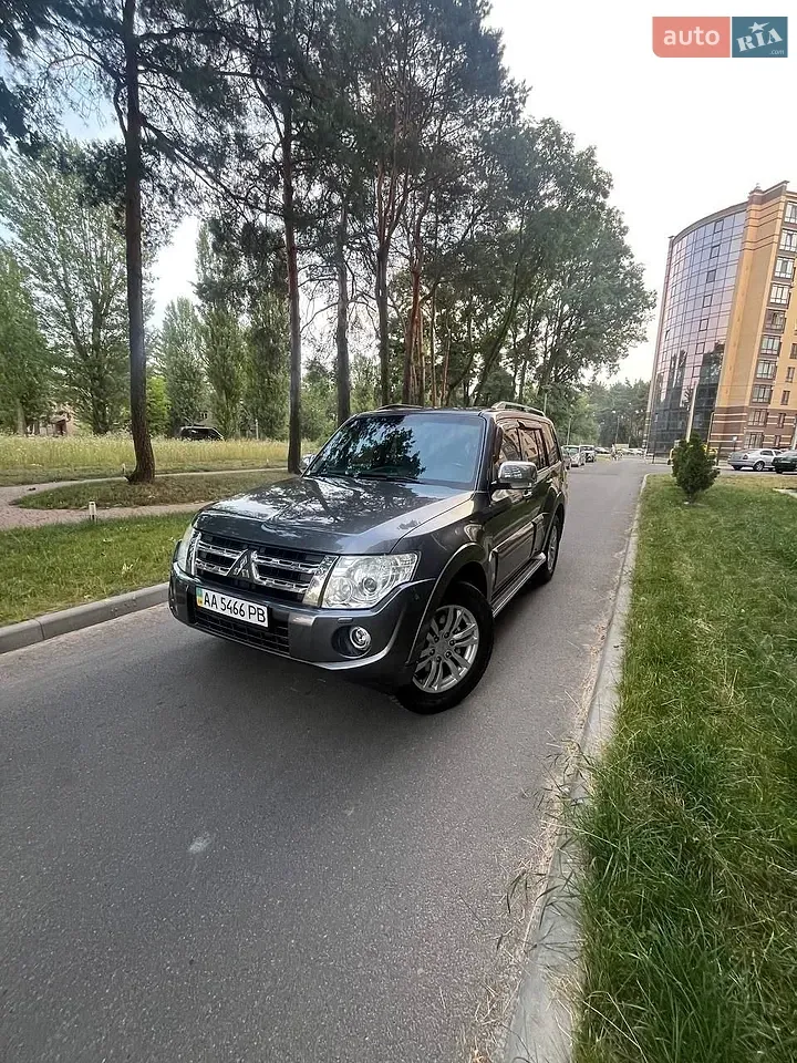 Mitsubishi Pajero Wagon