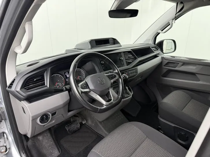Volkswagen Transporter 2021 photo 3