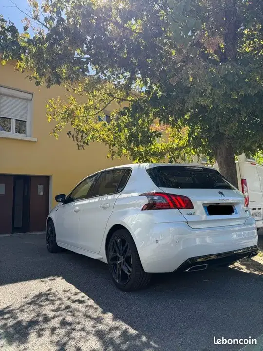 Peugeot 308 2021 photo 2