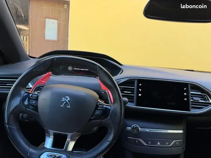 Peugeot 308 2021 photo 3