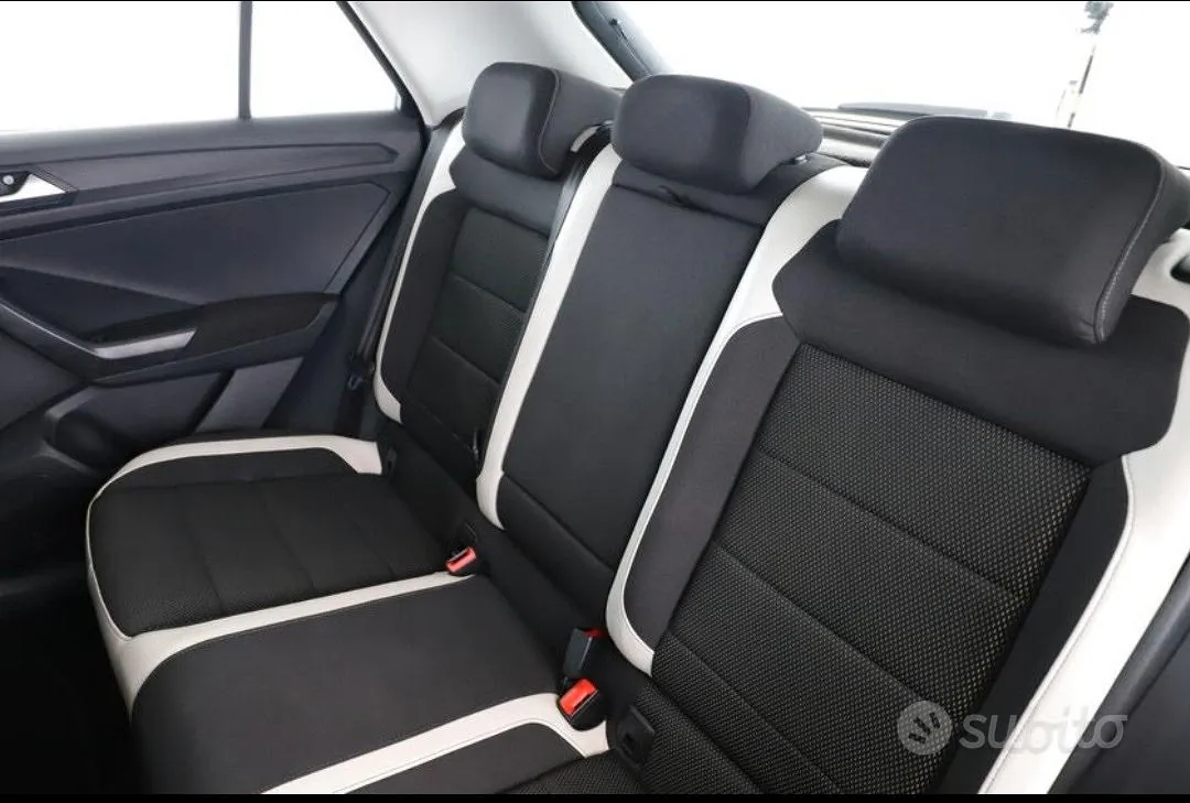 Volkswagen T-Roc 2018 photo 5