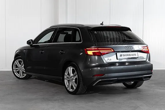 Audi A3 2018 photo 2