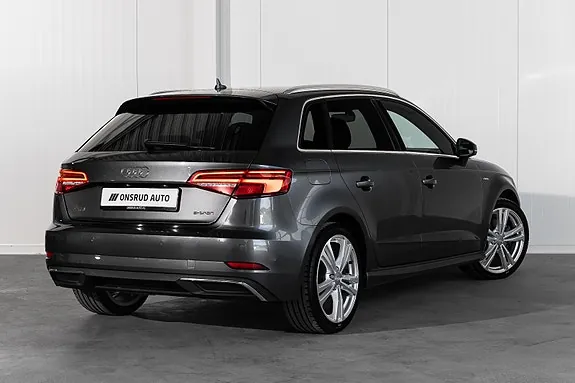Audi A3 2018 photo 3