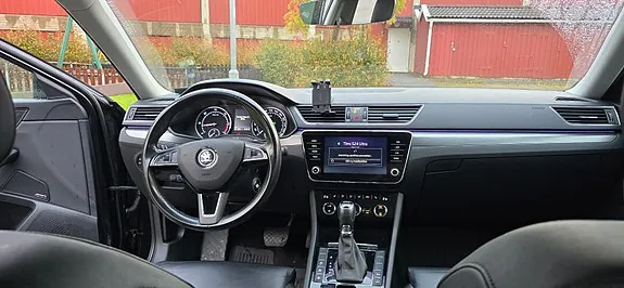 Skoda Superb 2019 photo 3