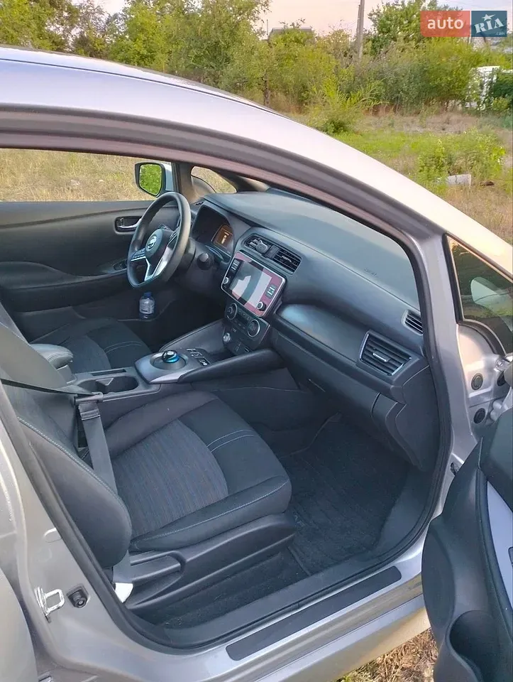 Nissan Leaf 2021 photo 5
