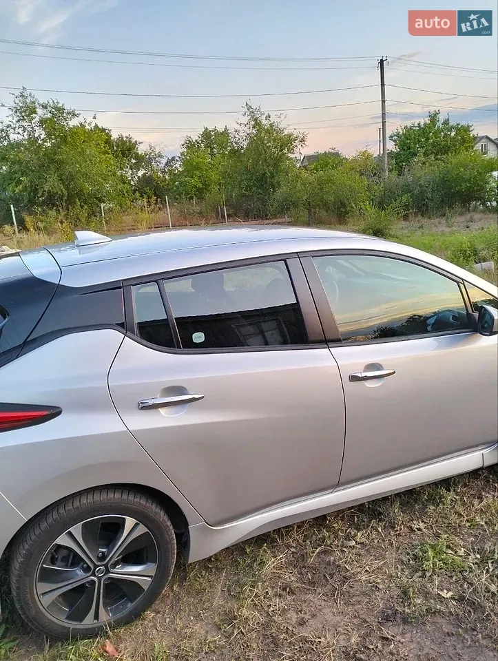 Nissan Leaf 2021 photo 4